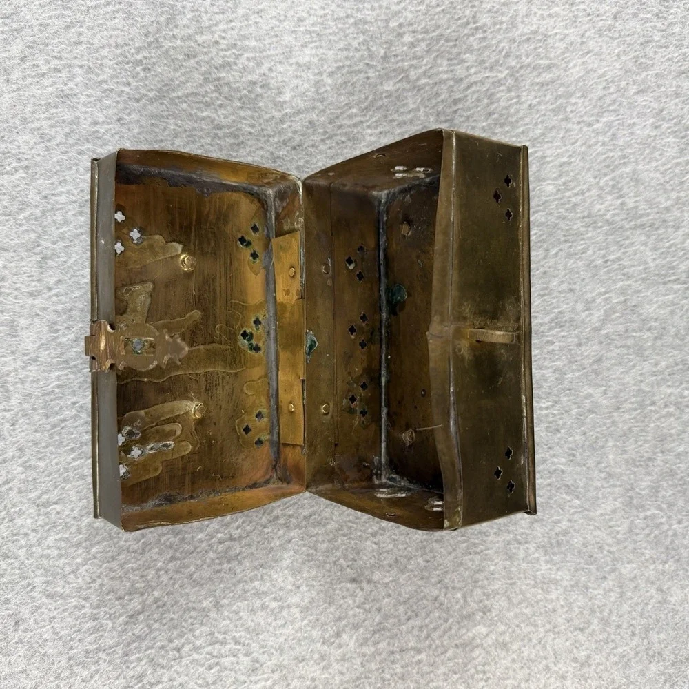 Vintage Handmade Brass Pierced Incense Box Paan Casket Hinged Decorative 5.5x3x3